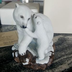 Lenox Bear Hug Porcelain Sculpture Mother's Day Collector Rare Polar Bear Bday